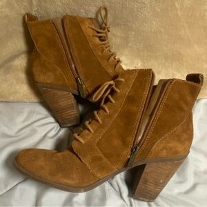 Jessica Simpson Tan Suede Heeled Boots